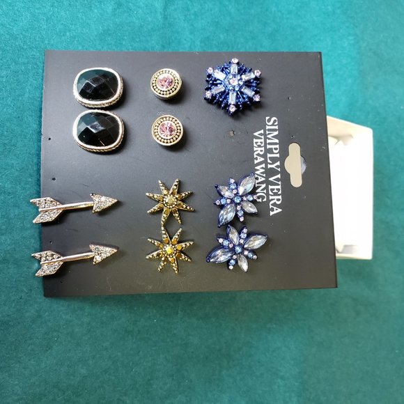 2 for 20$ NWT Simply Vera 5 Earrings pairs - Picture 4 of 4